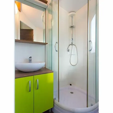 Stacaravan Orange Ferienhaus Poreč
